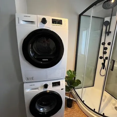 Sentralt Leilighet I Apartment *