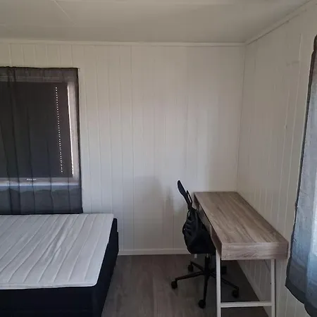 Apartment Sentralt Leilighet I