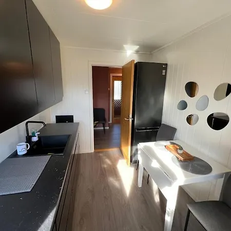 Sentralt Leilighet I Apartment Harstad